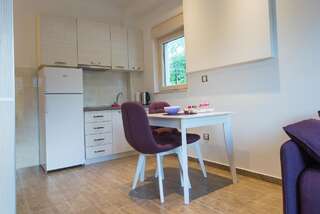 Апартаменты Apartments Casa Delone Котор Номер-студио с видом на сад-2